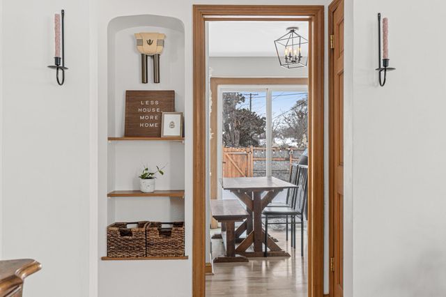 4557 Queen Avenue N, Minneapolis, MN 55412