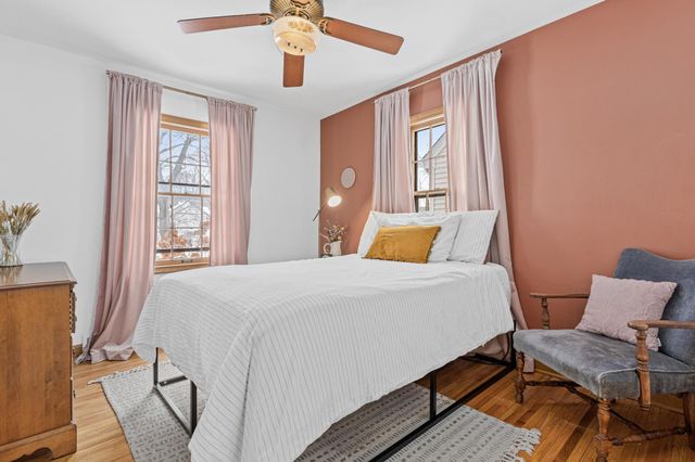 4557 Queen Avenue N, Minneapolis, MN 55412