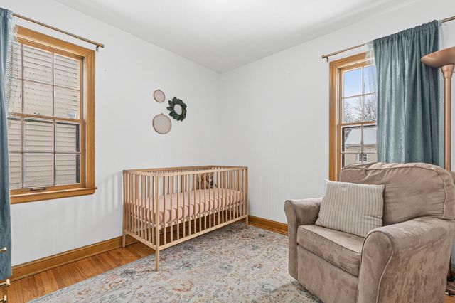 4557 Queen Avenue N, Minneapolis, MN 55412