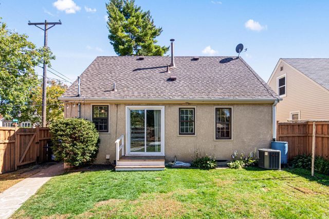 4557 Queen Avenue N, Minneapolis, MN 55412