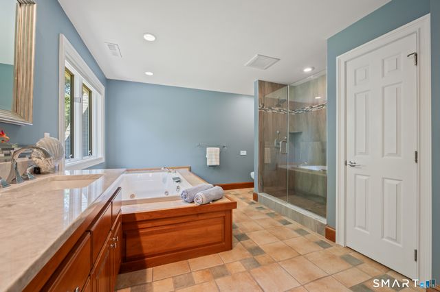 157 Tamarac Drive, Glastonbury, CT 06033