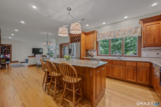 157 Tamarac Drive, Glastonbury, CT 06033
