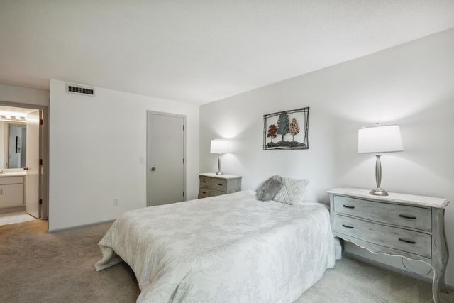 14601 Atrium Way 329, Minnetonka, MN 55345