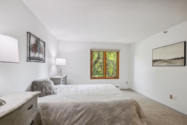 14601 Atrium Way 329, Minnetonka, MN 55345