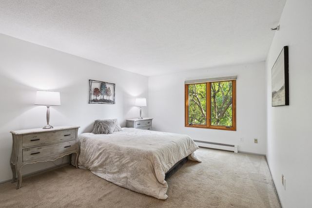 14601 Atrium Way 329, Minnetonka, MN 55345