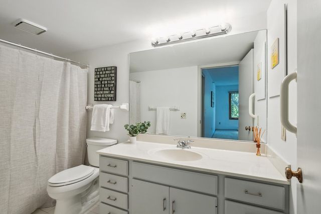 14601 Atrium Way 329, Minnetonka, MN 55345