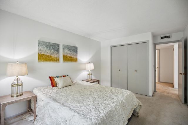 14601 Atrium Way 329, Minnetonka, MN 55345