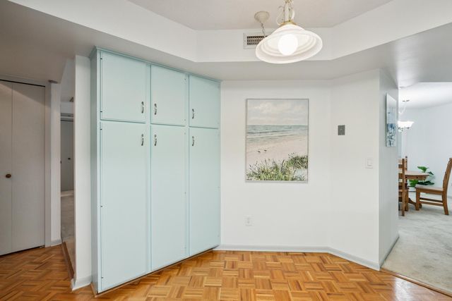 14601 Atrium Way 329, Minnetonka, MN 55345