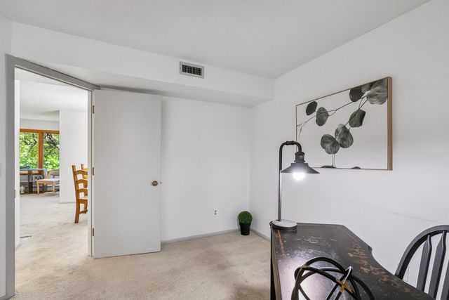 14601 Atrium Way 329, Minnetonka, MN 55345