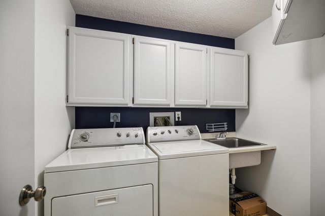 14601 Atrium Way 329, Minnetonka, MN 55345