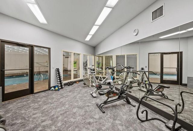 14601 Atrium Way 329, Minnetonka, MN 55345