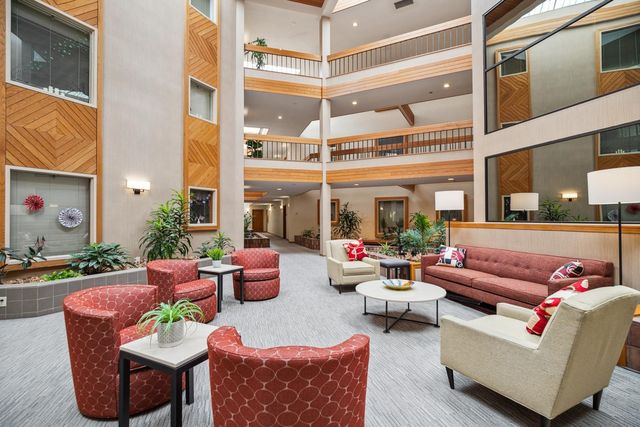 14601 Atrium Way 329, Minnetonka, MN 55345