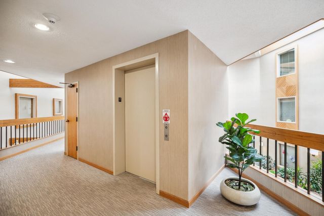 14601 Atrium Way 329, Minnetonka, MN 55345