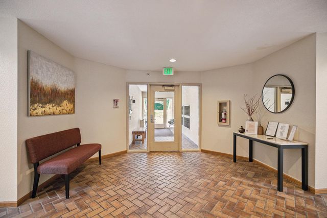 14601 Atrium Way 329, Minnetonka, MN 55345