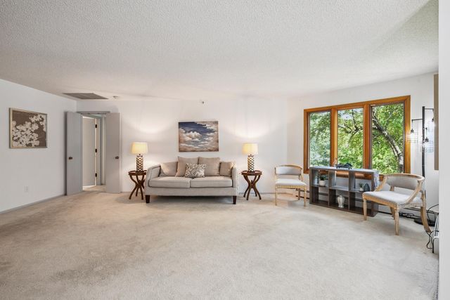 14601 Atrium Way 329, Minnetonka, MN 55345