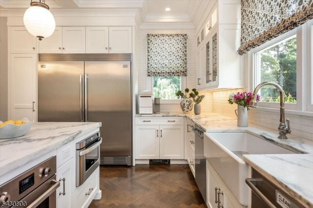 380 Ridgewood Ave, Glen Ridge Boro Twp., NJ 07028