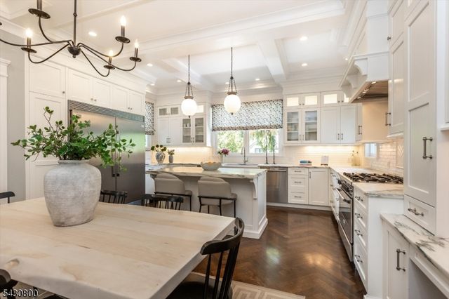 380 Ridgewood Ave, Glen Ridge Boro Twp., NJ 07028
