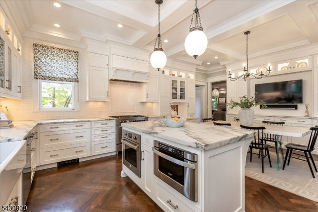 380 Ridgewood Ave, Glen Ridge Boro Twp., NJ 07028