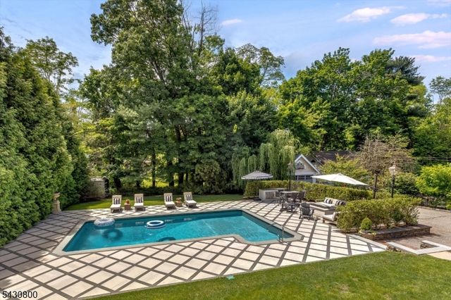 380 Ridgewood Ave, Glen Ridge Boro Twp., NJ 07028