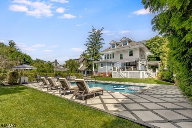 380 Ridgewood Ave, Glen Ridge Boro Twp., NJ 07028