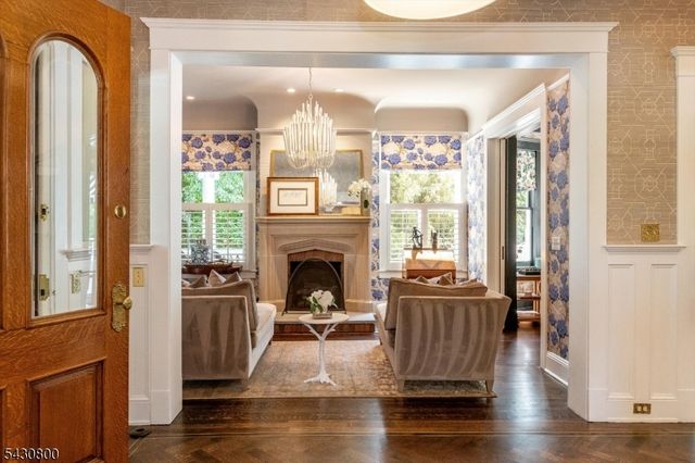 380 Ridgewood Ave, Glen Ridge Boro Twp., NJ 07028