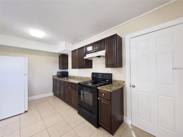 395 QUENTIN AVENUE NW 397, Winter Haven, FL 33881