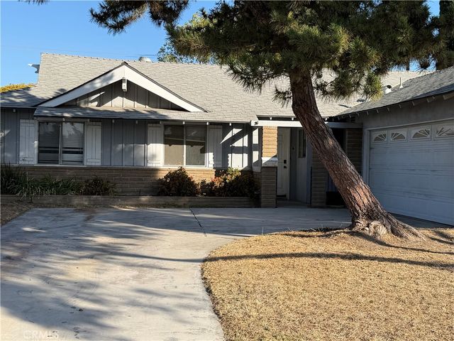 2637 N Fernside, Orange, CA 92865