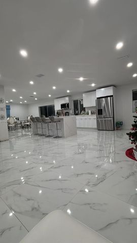 21160 SW 328th St, Homestead, FL 33030