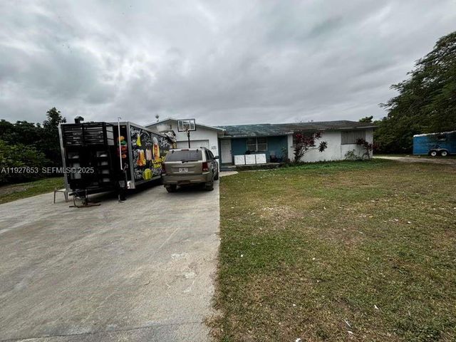 21160 SW 328th St, Homestead, FL 33030