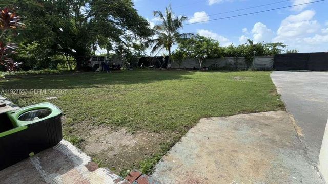 21160 SW 328th St, Homestead, FL 33030