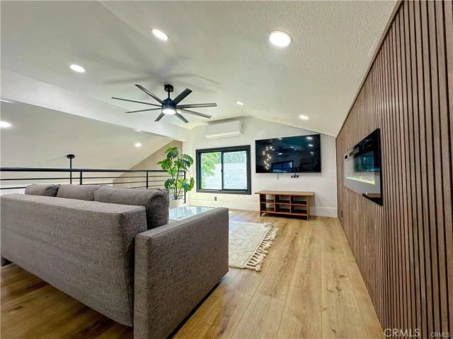 715 N Zeyn, Anaheim, CA 92805
