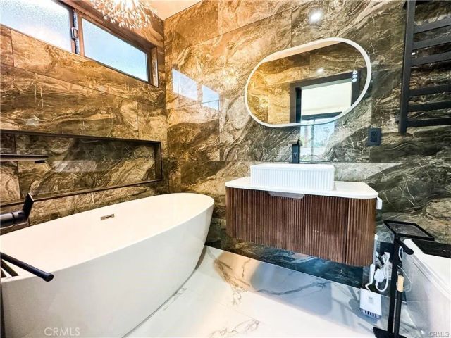 715 N Zeyn, Anaheim, CA 92805