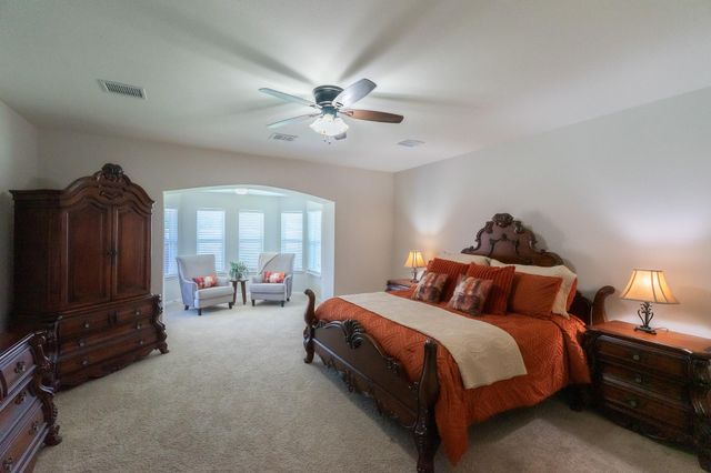 2207 Hannah Creek Court, Pearland, TX 77089