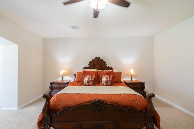 2207 Hannah Creek Court, Pearland, TX 77089