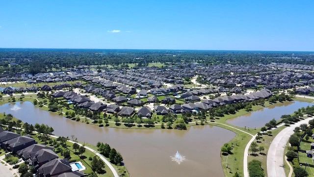 2207 Hannah Creek Court, Pearland, TX 77089