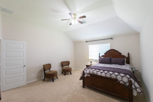 2207 Hannah Creek Court, Pearland, TX 77089