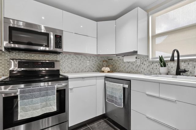 720 N Dixie Highway 604, Lantana, FL 33462