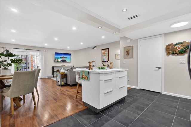 720 N Dixie Highway 604, Lantana, FL 33462