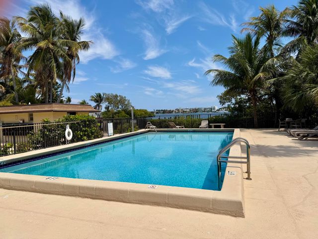 720 N Dixie Highway 604, Lantana, FL 33462