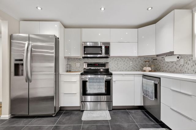 720 N Dixie Highway 604, Lantana, FL 33462