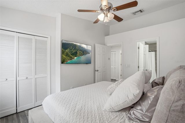 2209 FLETCHERS POINT CIRCLE, Tampa, FL 33613