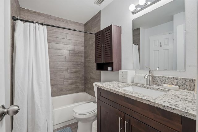2209 FLETCHERS POINT CIRCLE, Tampa, FL 33613