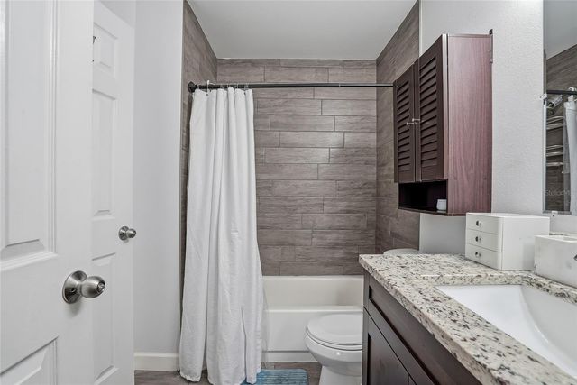 2209 FLETCHERS POINT CIRCLE, Tampa, FL 33613