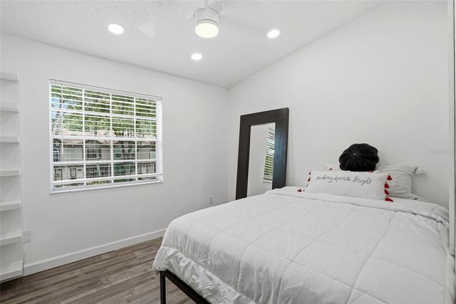 2209 FLETCHERS POINT CIRCLE, Tampa, FL 33613
