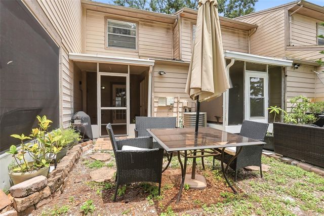 2209 FLETCHERS POINT CIRCLE, Tampa, FL 33613