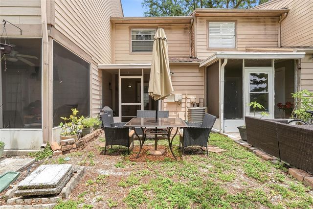2209 FLETCHERS POINT CIRCLE, Tampa, FL 33613