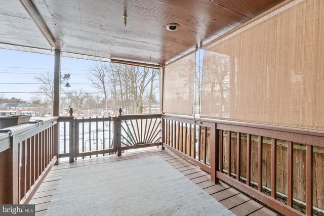 8619 OAK RD, Baltimore, MD 21234