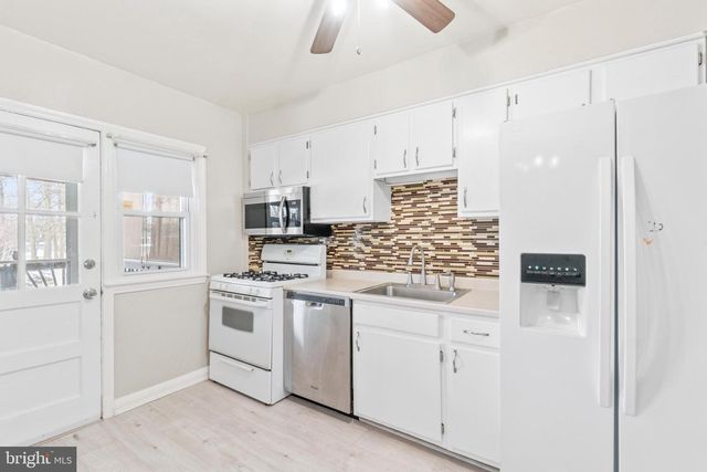 8619 OAK RD, Baltimore, MD 21234