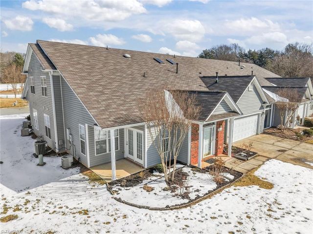 1004 Gretchen Lane A, Greensboro, NC 27410