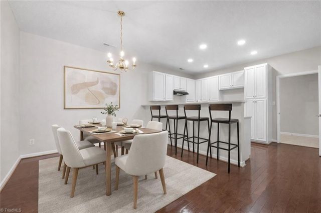 1004 Gretchen Lane A, Greensboro, NC 27410